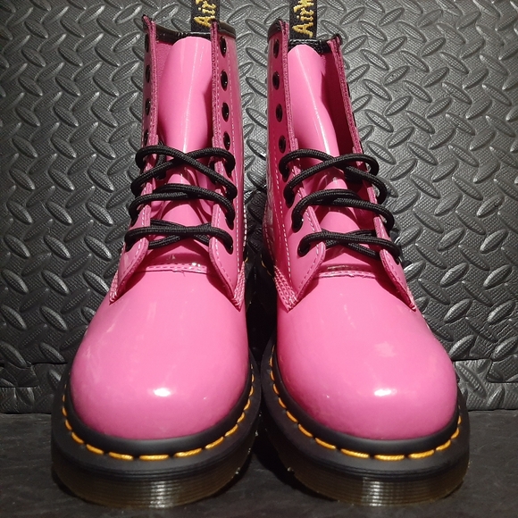 Dr. Martens Air Wair 1460 Women's Patent Leather 8 eye Lace Up Boots Size 6 - Picture 5 of 9